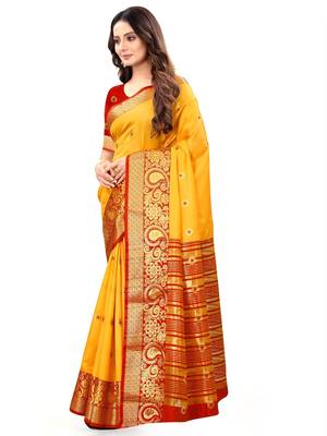 Yellow woven jacquard saree with blouse 2