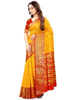 Yellow woven jacquard saree with blouse 3