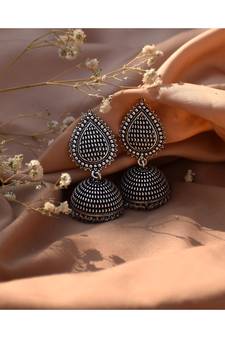 Jhumki earrings
