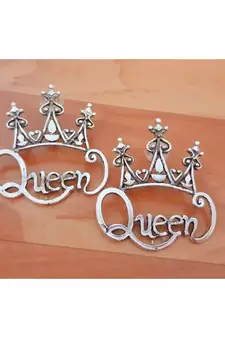 QUEEN Stud Earrings