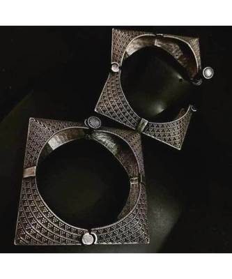 Geometric Square Kada 3