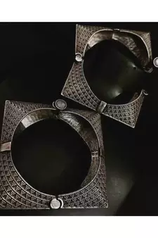 Geometric Square Kada