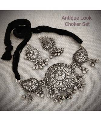 Silver Oxidised Vintage Choker Set for Women 3