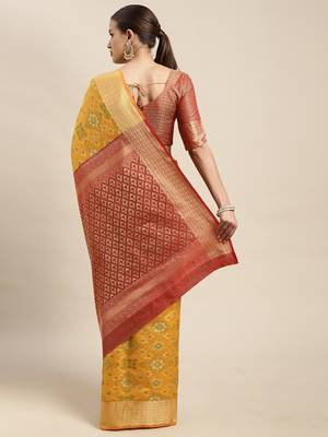 Mustard Woven Banarasi silk blend Saree With Blouse 2