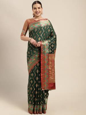 Green Woven Banarasi Silk Saree With Blouse 1