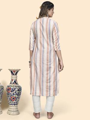 Vbuyz Women'S Striped Print Straight Cotton Blend Peach Stitched Kurta 3