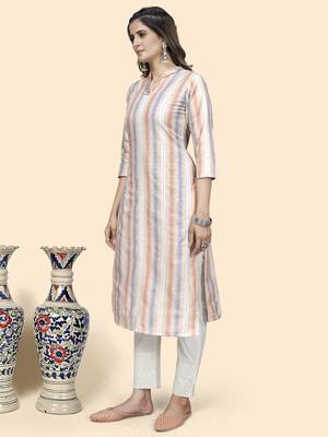 Vbuyz Women'S Striped Print Straight Cotton Blend Peach Stitched Kurta 4