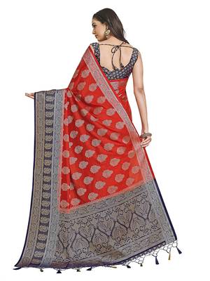 Red woven art silk saree with blouse 5