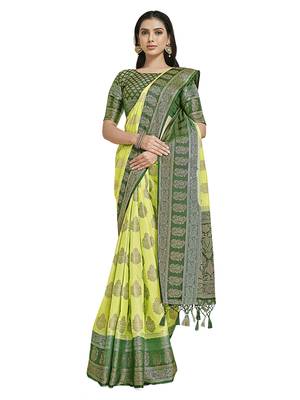 Green woven art silk saree with blouse 4