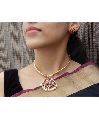 Gold necklace-sets 1