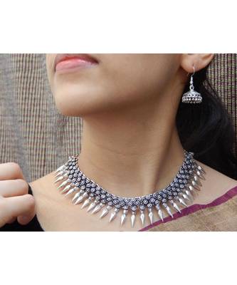 Silver necklace-sets 1