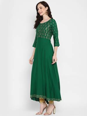Green printed rayon kurtas-and-kurtis 4