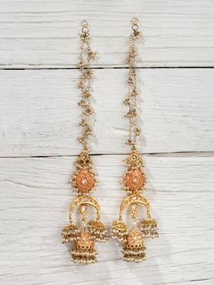 Pink pearl earrings 2