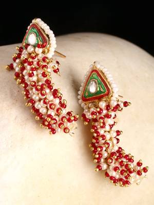 Red pearl earrings 2