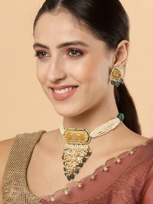 Green pearl earrings 1