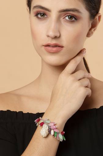 Pink pearl bracelets