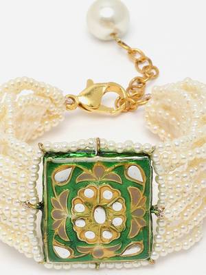Green pearl bracelets 5