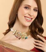 Green pearl necklaces