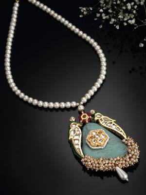 Blue pearl necklaces 2