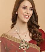 Green pearl necklaces