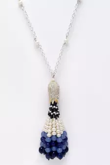 Blue pearl necklaces