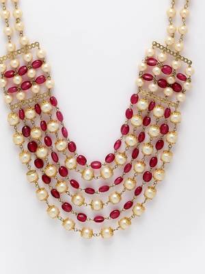Red pearl necklaces 4