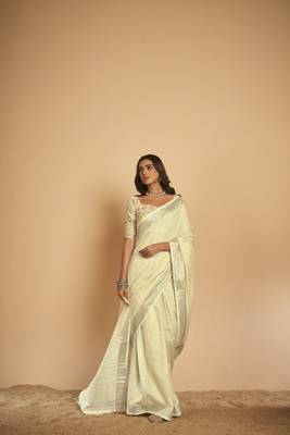 Cream plain linen saree with blouse 3