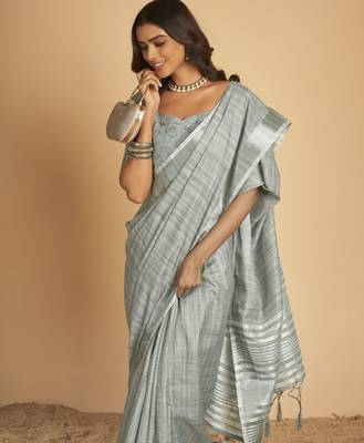 Grey plain linen saree with blouse 5