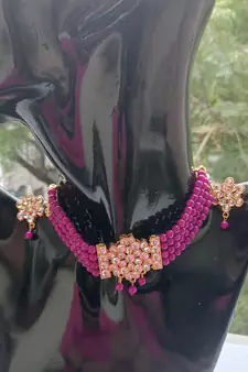 Pink necklace set