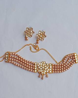 Gold Kundan Necklace With Earrings 1