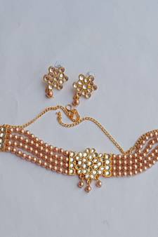 Gold Kundan Necklace With Earrings