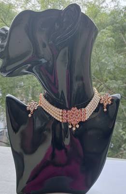 cream pearl neck lace set 3