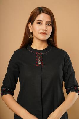 Black embroidered cotton cotton-kurtis 1