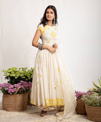 White Itr Anarkali 2