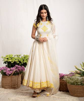 White Itr Anarkali 1