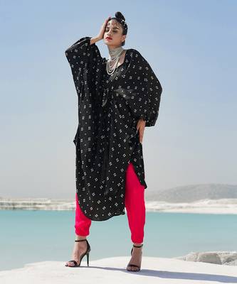 Ameera Boho Kaftaan With Pinkmess Pants 1