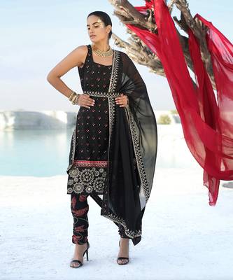Ameera Kurta Ruched Churidaar Set 1