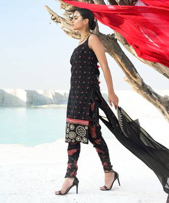 Ameera Kurta Ruched Churidaar Set 4