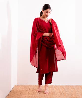 Red Firdaus Straight Fit Kurta Set 2