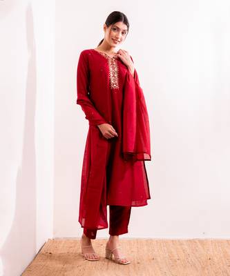 Red Khat Straight Fit Suit Set 2