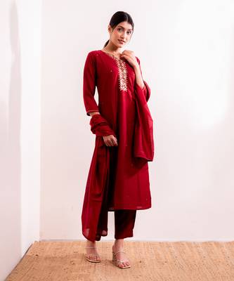 Red Khat Straight Fit Suit Set 3