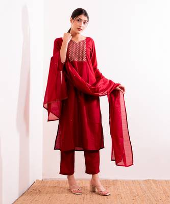 Red Aarzoo Straight Fit  Suit Set 1