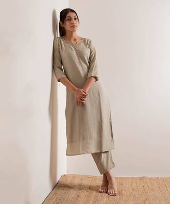 Cream Ivroy Seerat Straight Fit  Suit Set 3