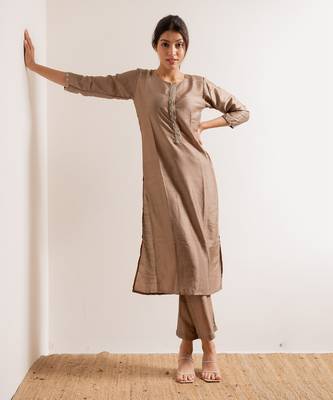 Pale Nude Grace Straight Fit Kurta Set 3