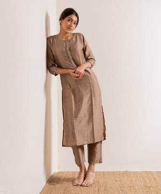 Pale Nude Grace Straight Fit Kurta Set 4