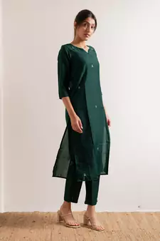 Green Rukh Straight Fit Kurta Set