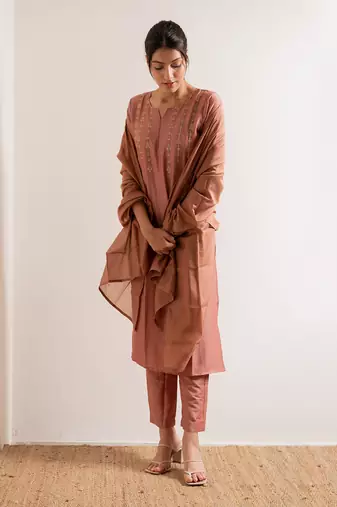 Coral Coral Straight Fit Kurta Set