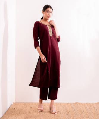 Maroon Saba Straight Fit Kurta Set 2