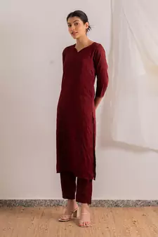 Red Sadka Straight Fit Kurta Set