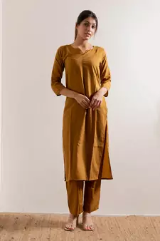 Mustard Sariska Straight Fit Kurta Set